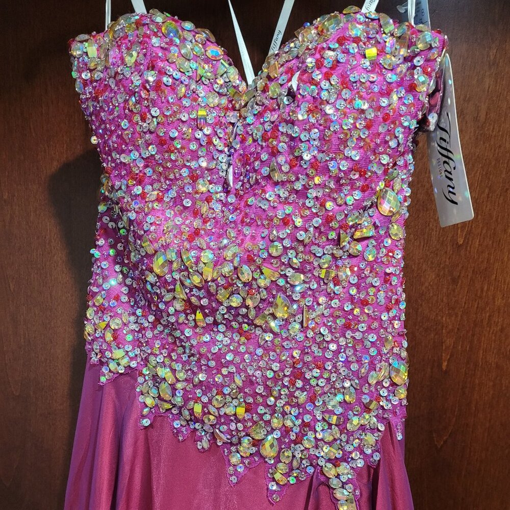 Tiffany Designs 46942 Size 8 Red/Purple Prom Dress - Picture 4 of 9